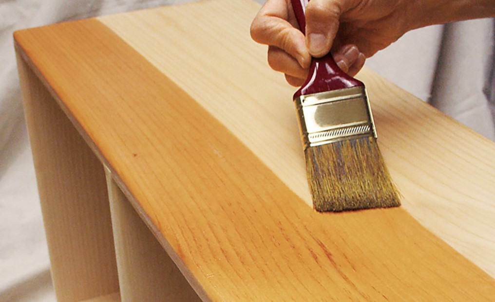 varnish polish protection for wood kitchen table