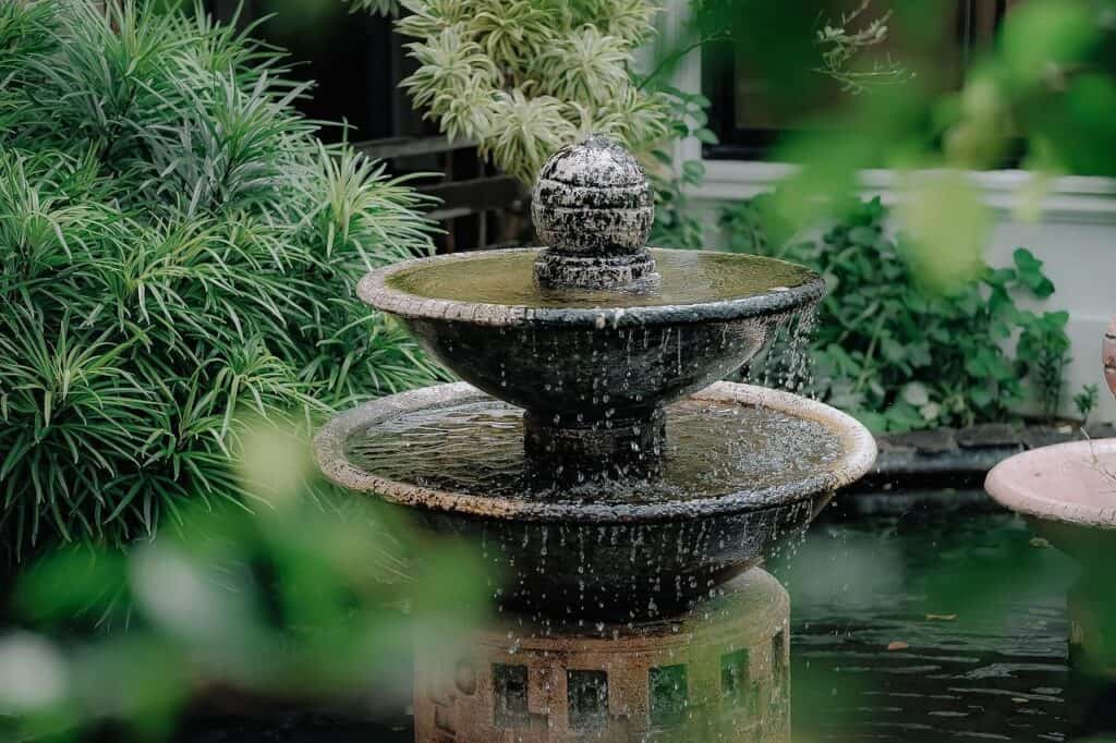 Top Tips for Choosing the Perfect Fountain Décor